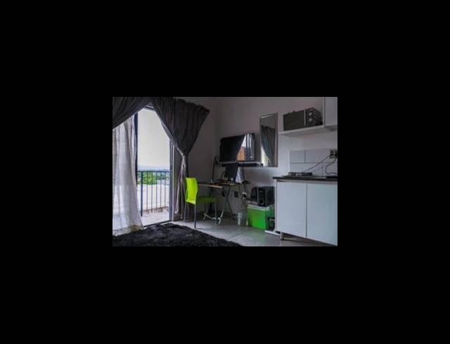 1 BEDROOM APARTMENT FOR SALE IN FERNDALE